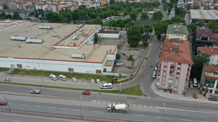 İzmit Kuzey Yan Yol Girişi